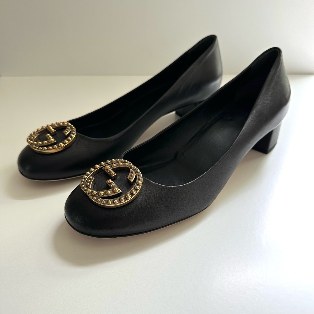 Gucci Black leather pumps size 39